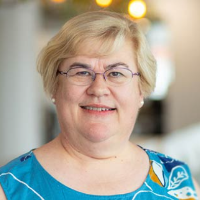 Lesley Titcomb